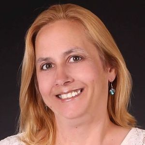 Meet your Posher, Deborah